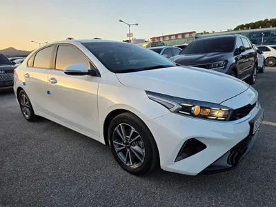 Kia K3 · 2022 год