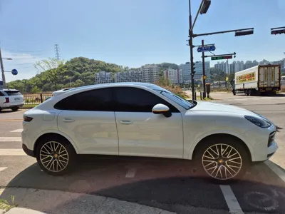 Porsche Cayenne 2021, 82300 км, за 33370000 KRW