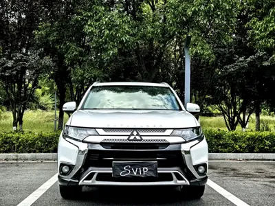 Mitsubishi Outlander 2020, 120000 км, за 58800 CNY - фото 2