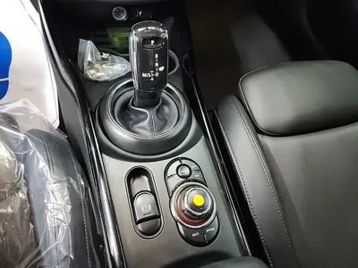 MINI Clubman 2021, 71290 км, за 15800000 KRW - фото 8