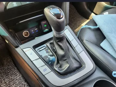 Hyundai Avante 2017, 325000 км, за 4700000 KRW - фото 11