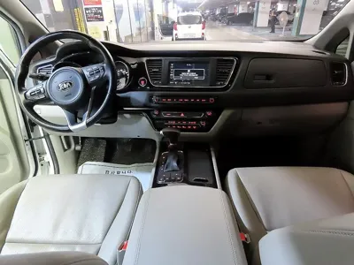 Kia Canival 2018, 84538 км, за 12900000 KRW - фото 10