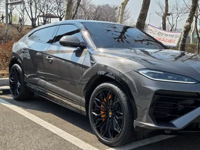 Lamborghini Urus 2025, 7211 км, за 371650000 KRW - фото 2