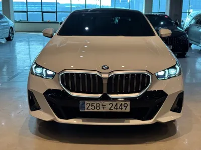 BMW 5-Series 2024, 12390 км, за 65500000 KRW