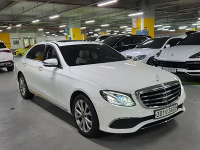 Mercedes-Benz E-Class 2020, 58409 км, за 35800000 KRW