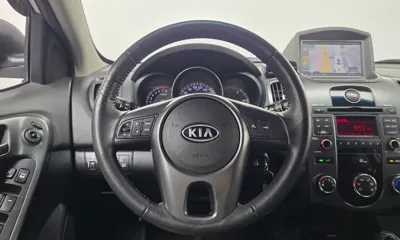 Kia Porte 2012, 91502 км, за 2890000 KRW - фото 15