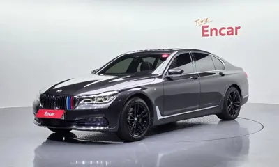 BMW 7-Series · 2016 год