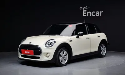 MINI Cooper · 2019 год
