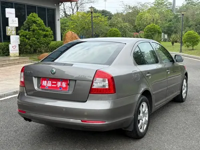 Skoda Octavia 2013, 88000 км, за 15800 CNY