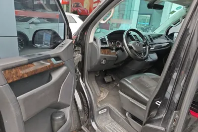 Volkswagen Multivan 2018, 156000 км, за 152036.58 CNY - фото 18