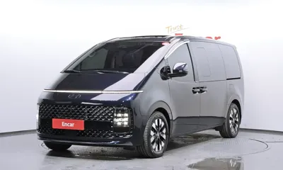 Hyundai Staria · 2025 год