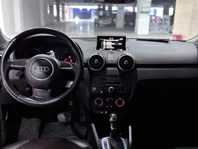 Audi A1 2015, 120000 км, за 38000 CNY