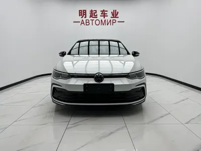 Volkswagen Golf 2022, 20000 км, за 133800 CNY