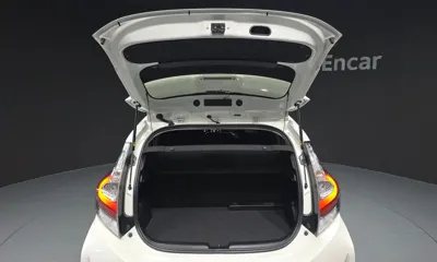 Toyota Prius 2019, 96882 км, за 12000000 KRW - фото 20