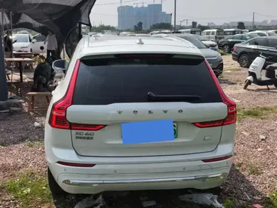 Volvo XC60 PHEV 2022, 50000 км, за 138800 CNY