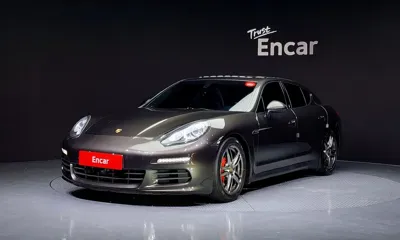 Porsche Panamera · 2014 год