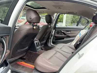 BMW 3 Series 2018, 90000 км, за 58500 CNY - фото 7