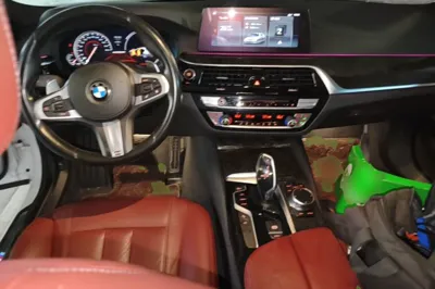 BMW 5 Series 2018, 132400 км, за 145055.96 CNY - фото 12