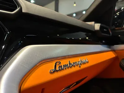 Lamborghini Urus 2023, 15000 км, за 2650000 CNY - фото 18