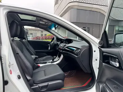 Honda Accord 2017, 116000 км, за 56800 CNY - фото 11