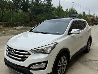 Hyundai Santa Fe 2014, 170000 км, за 33500 CNY