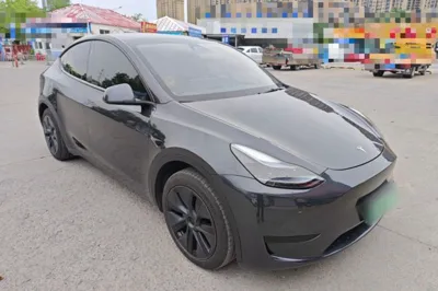 Tesla Model Y 2024, 53000 км, за 196719.64 CNY - фото 14
