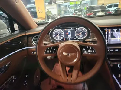 Bentley Flying Spur 2021, 44000 км, за 205000000 KRW - фото 9