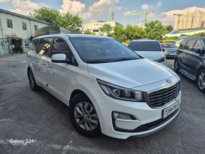 Kia Canival 2020, 115387 км, за 11000000 KRW