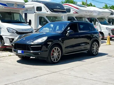Porsche Cayenne · 2010 год
