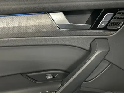 Audi Q5L 2025, 15000 км, за 213000 CNY - фото 16