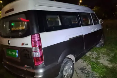 Jinbei New Hiace X30L 2016, 117100 км, за 17420.18 CNY - фото 6