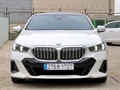 BMW 5-Series · 2025 год