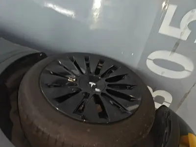Tesla Model Y 2023, 35200 км, за 177200 CNY - фото 23