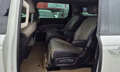 Kia Canival 2025, 28000 км, за 36500000 KRW
