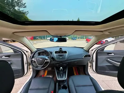 Ford Escort 2016, 112000 км, за 19900 CNY