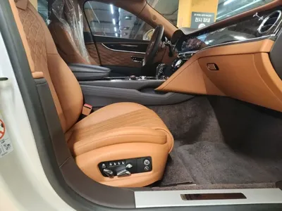 Bentley Flying Spur 2021, 44000 км, за 205000000 KRW - фото 7