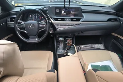Lexus ES 2018, 105200 км, за 167929.74 CNY - фото 18