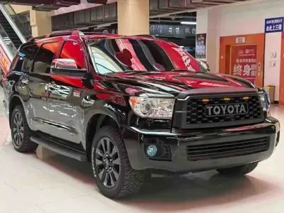 Toyota Sequoia 2010, 279000 км, за 127000 CNY