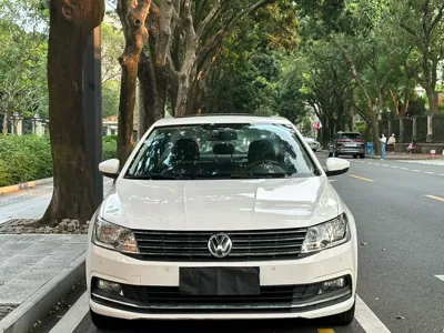 Volkswagen Lavida 2017, 93900 км, за 53010.56 CNY