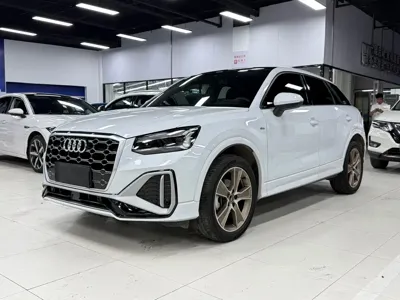 Audi Q2L · 2021 год