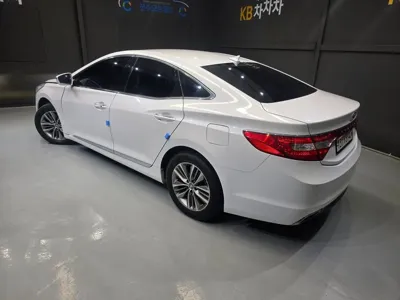 Hyundai Grandeur 2016, 382979 км, за 3800000 KRW