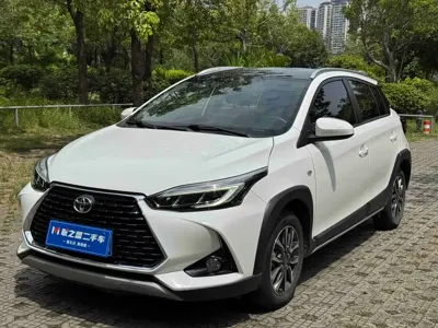 Toyota Yaris L · 2022 год