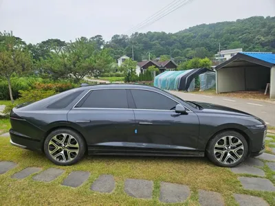 Hyundai Grandeur 2025, 12740 км, за 38000000 KRW