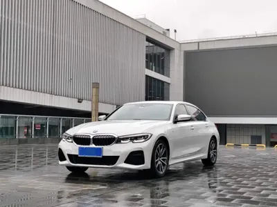 BMW 3 Series · 2022 год