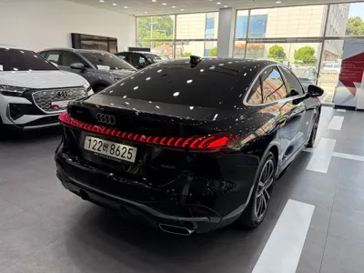 Audi A5 2025, 4497 км, за 51000000 KRW
