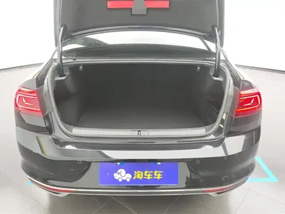 Volkswagen Magotan 2022, 84900 км, за 93200 CNY