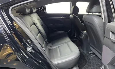 Hyundai Avante 2018, 79722 км, за 10400000 KRW - фото 12