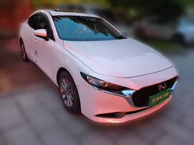 Mazda Mazda 3 Axela 2020, 76100 км, за 59828.93 CNY