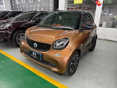 Smart Smart Fortwo 2016, 80000 км, за 39800 CNY - фото 1