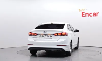Hyundai Avante 2017, 75932 км, за 12300000 KRW